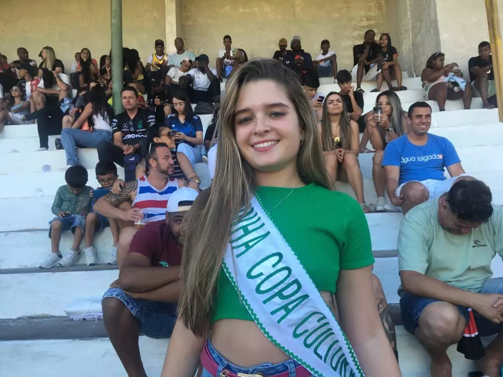 Conheça Ana Júlia Mendonça Barros, rainha da Copa Cultura de Futebol 2023